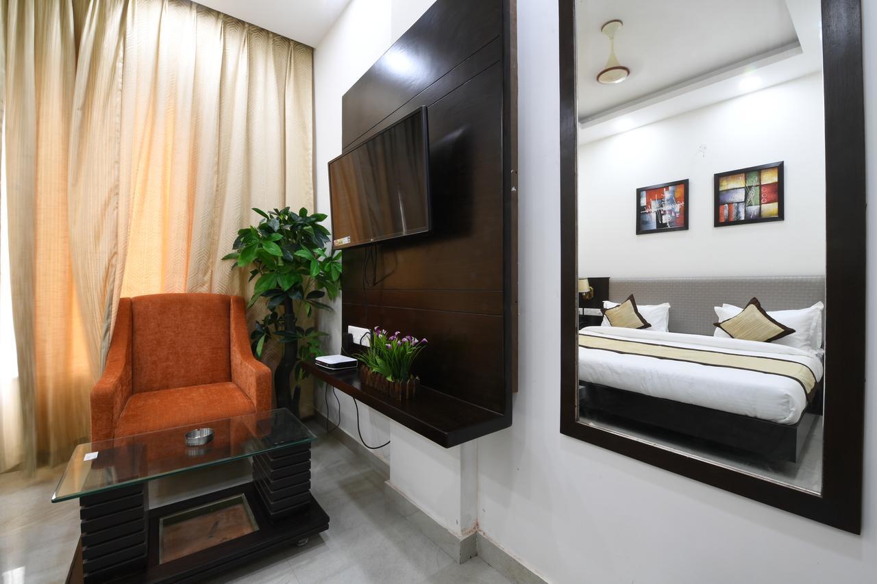 Madhav Muskan Residency Mathura Exterior photo