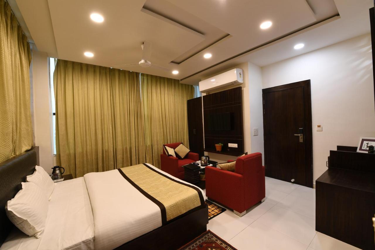 Madhav Muskan Residency Mathura Exterior photo