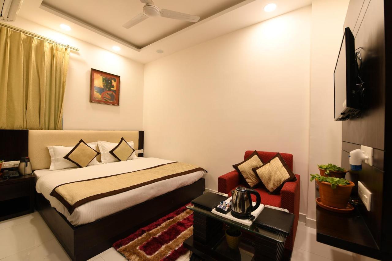 Madhav Muskan Residency Mathura Exterior photo